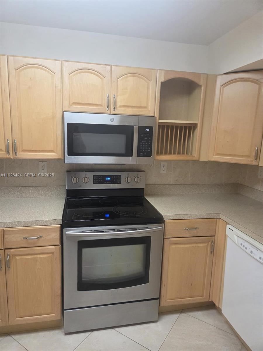 OCEANVIEW PARK CONDO - Residential