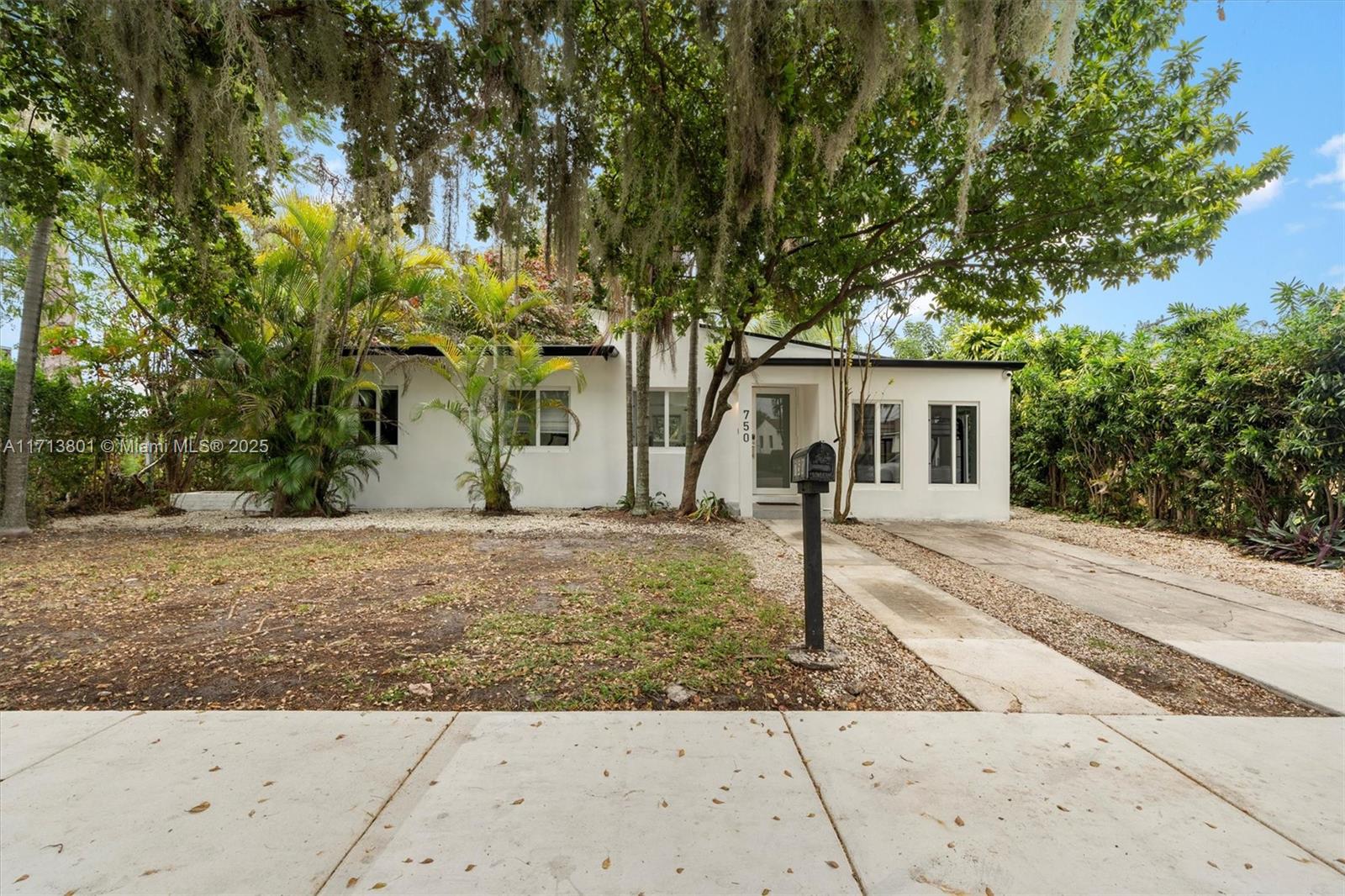 Rental Property at 750 Nw 83rd Ter, Miami, Broward County, Florida - Bedrooms: 4 
Bathrooms: 2  - $4,375 MO.
