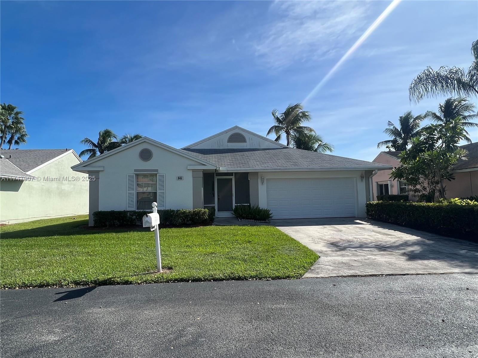 Rental Property at 645 Se 23rd Lane, Homestead, Miami-Dade County, Florida - Bedrooms: 2 
Bathrooms: 2  - $3,050 MO.
