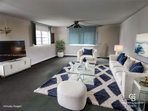 12600 SW 5th Ct 301L Pembroke Pines FL 33027