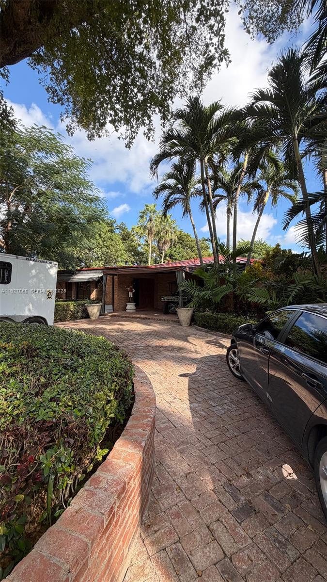 5877 SW 123rd Ave Main