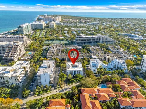 100 Ocean Lane Dr 301 Key Biscayne FL 33149