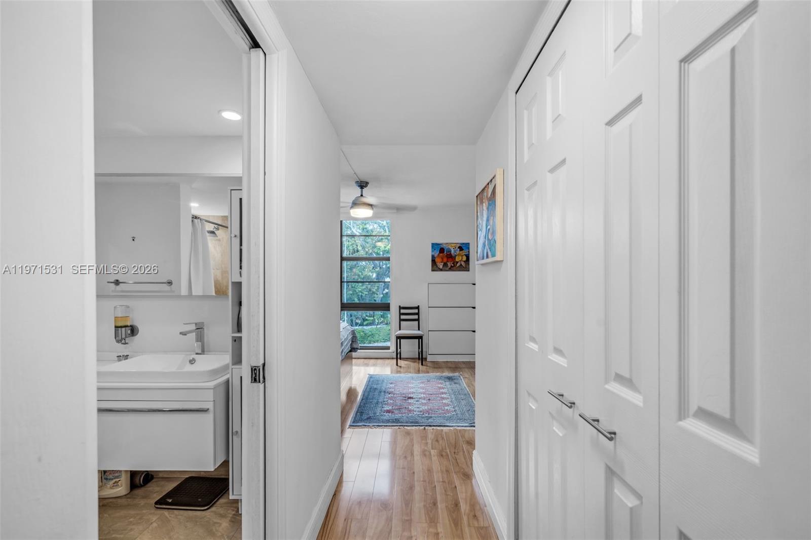 KEY BISCAYNE ONE HUNDRED - Residential