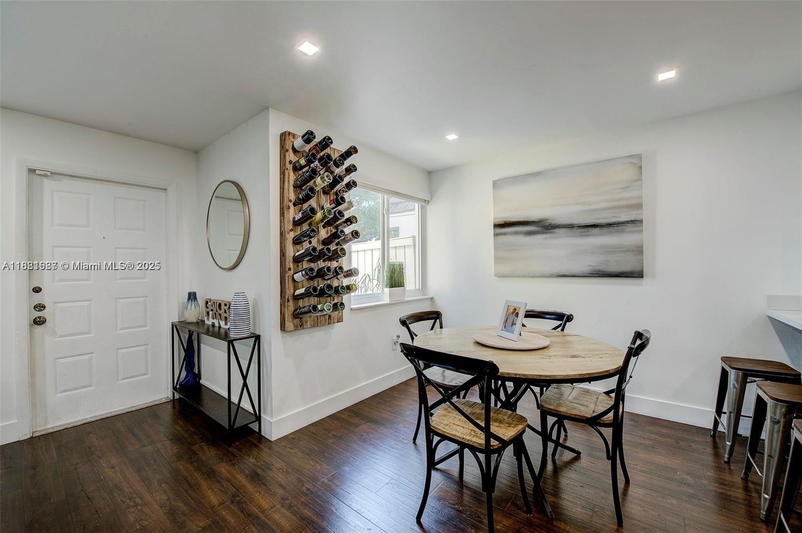 GABLES POINT III CONDO - Residential