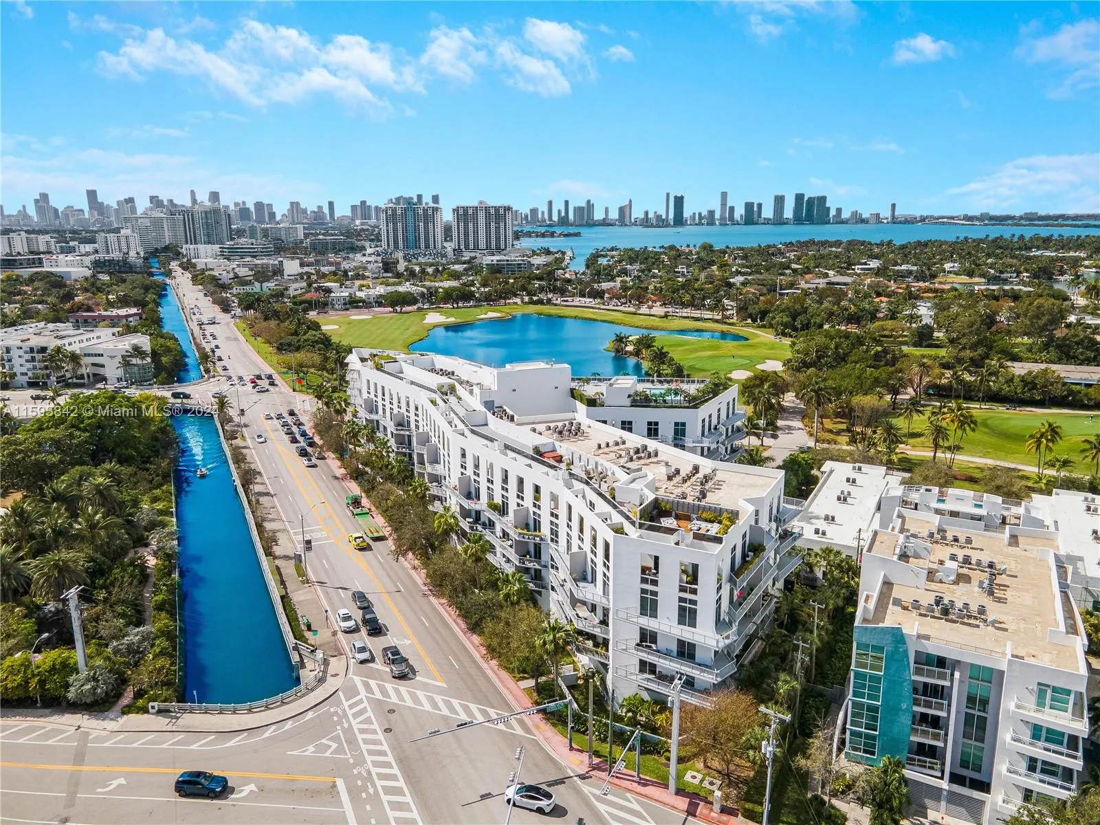 Miami Beach, Florida 33139, United States, 1 Bedroom Bedrooms, ,2 BathroomsBathrooms,Residential,Active,56977