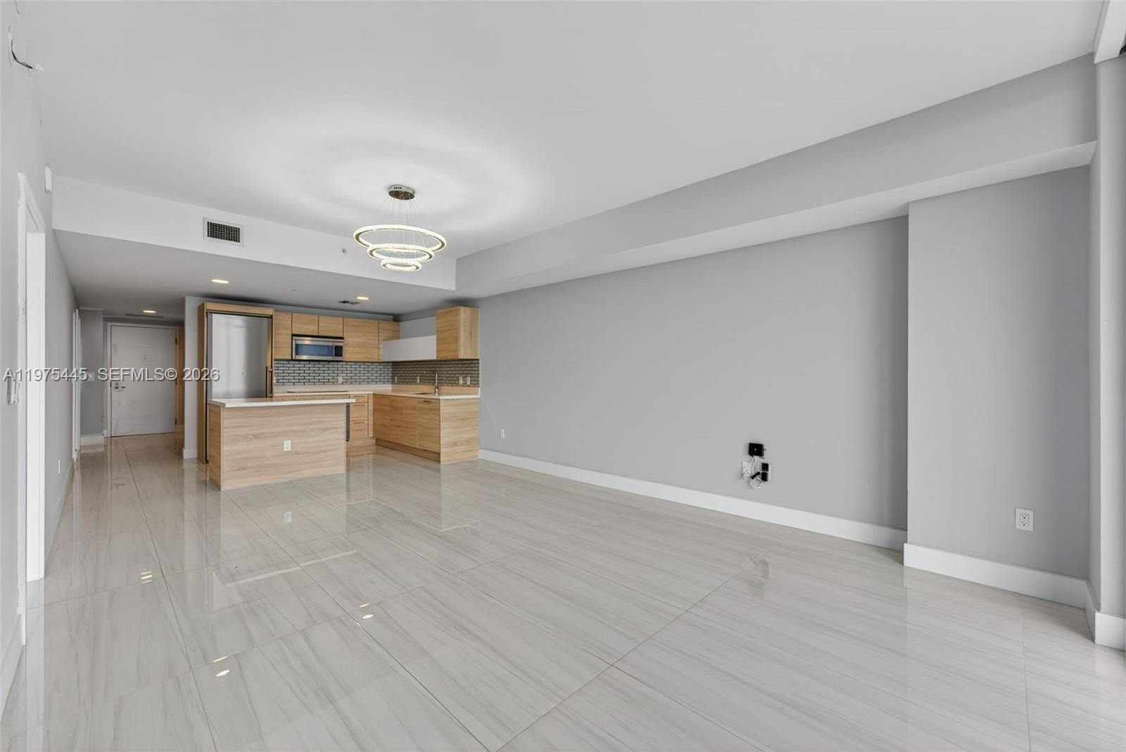 THE HARBOUR SOUTH CONDO - Residential