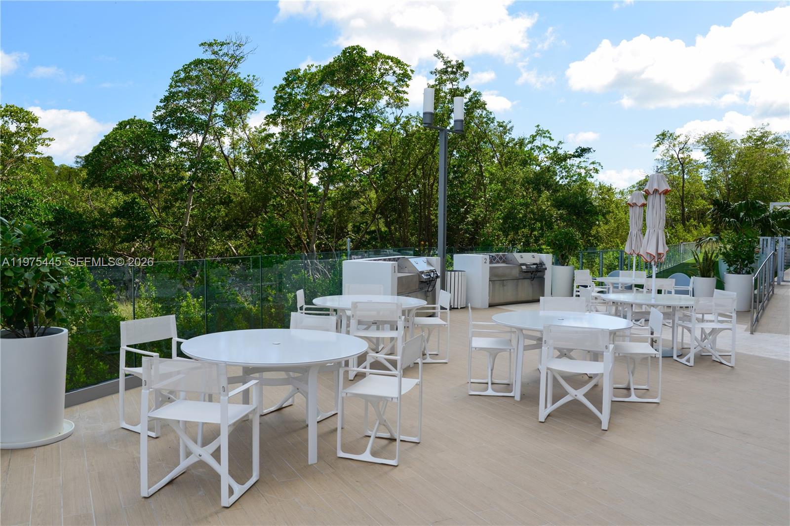 THE HARBOUR SOUTH CONDO - Residential