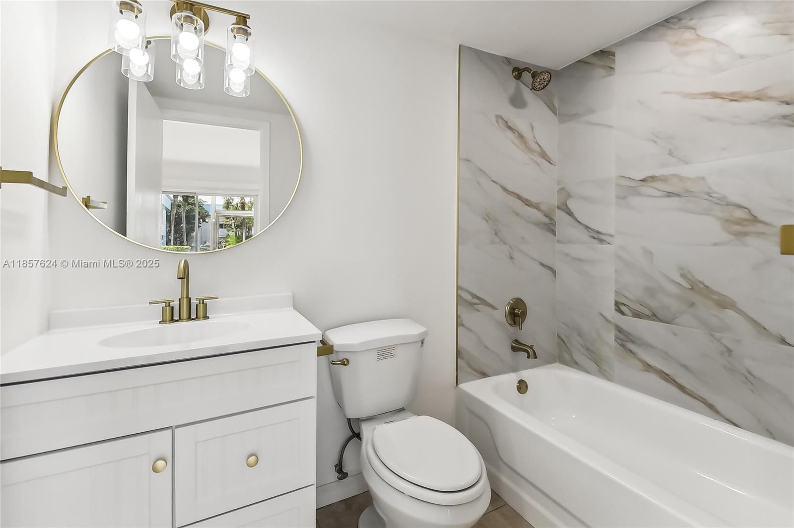 KINGS POINT SAXONY CONDOS - Residential