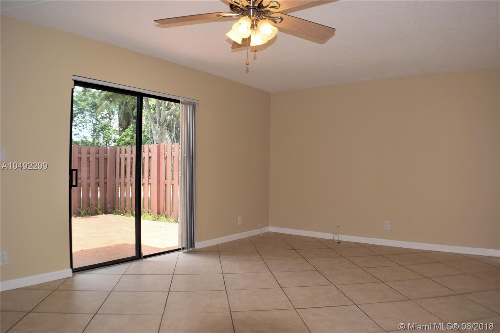 VILLAS AT WOODLAND GREENS - Residential