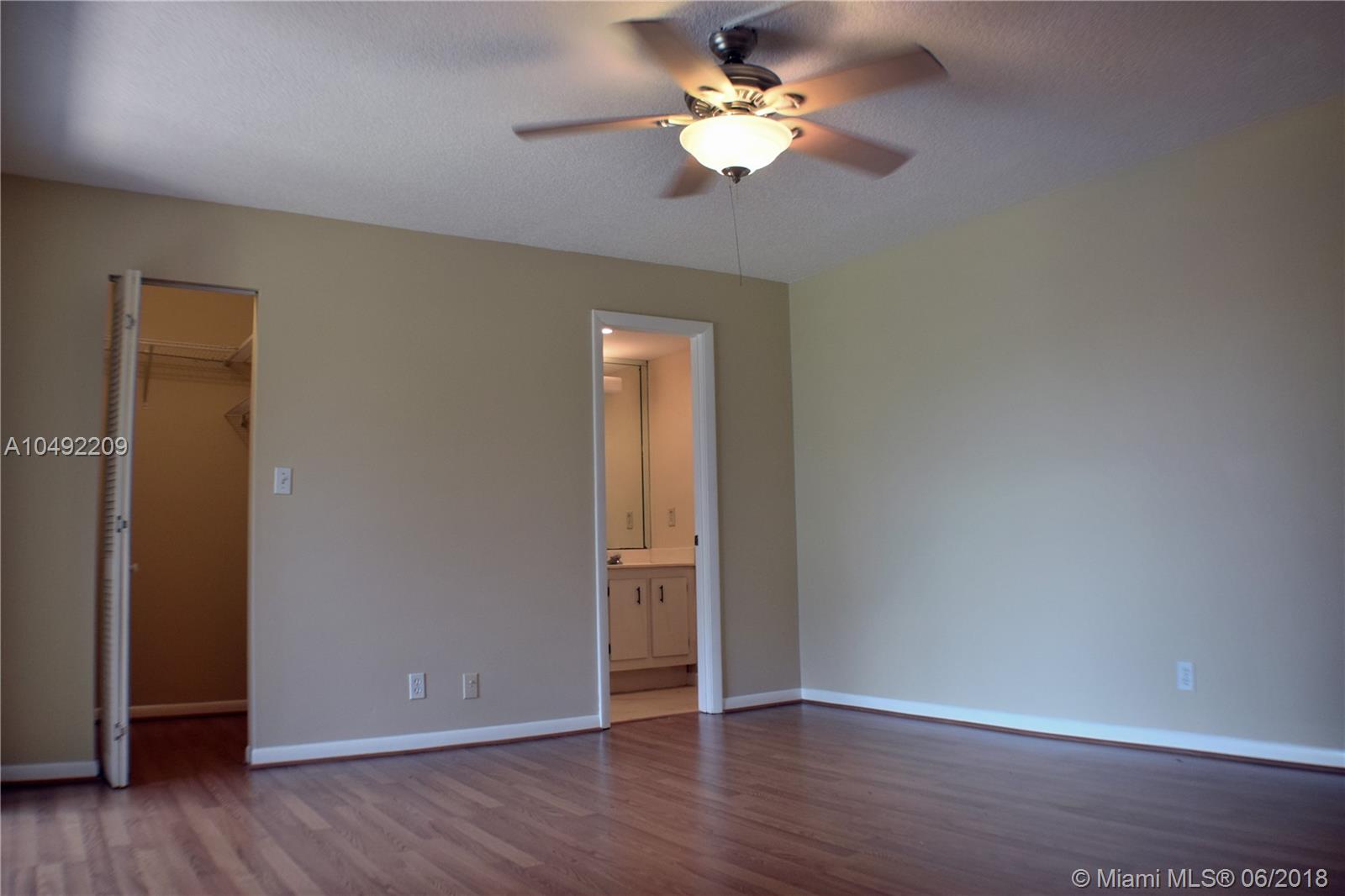 VILLAS AT WOODLAND GREENS - Residential