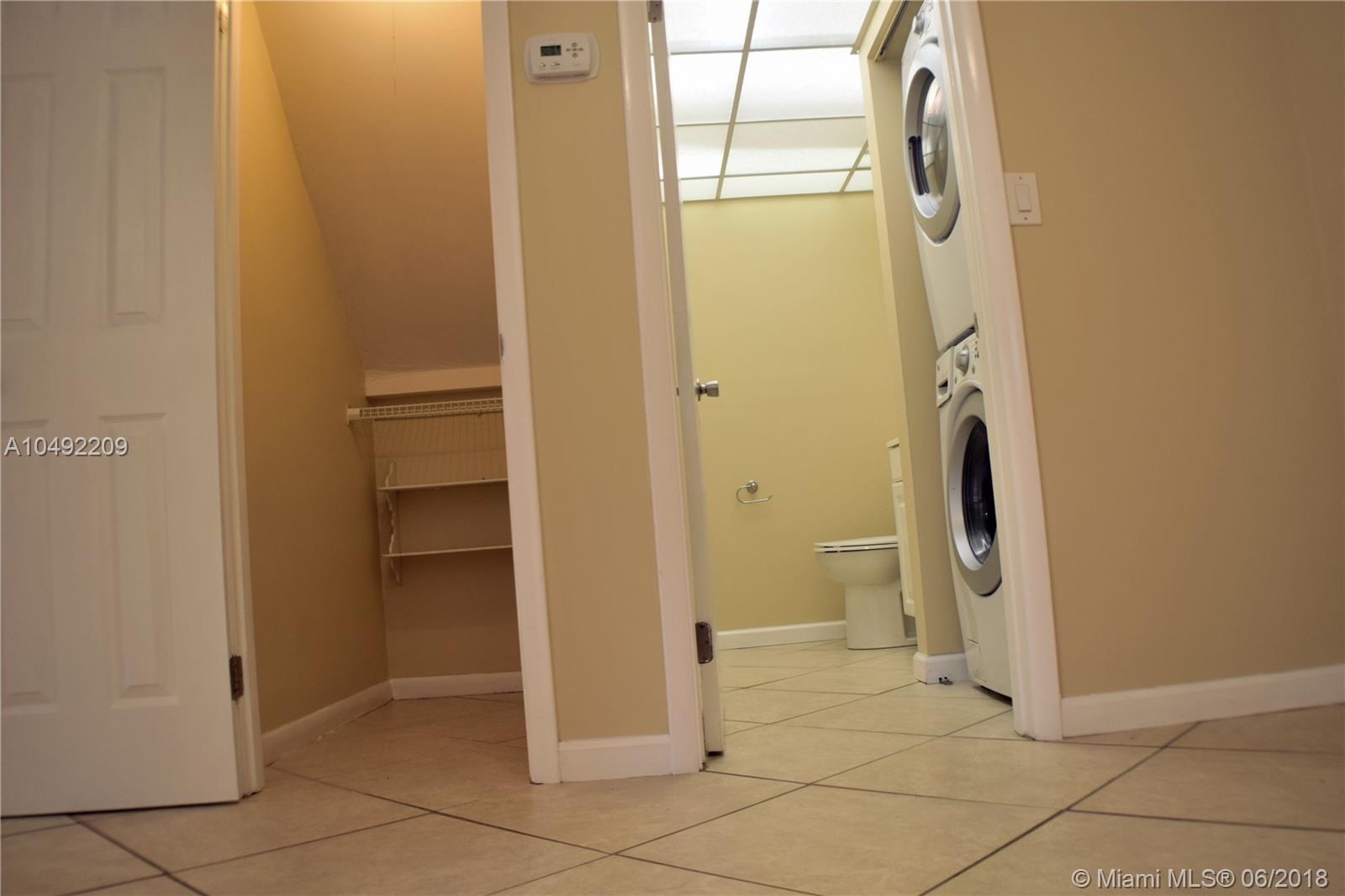 VILLAS AT WOODLAND GREENS - Residential