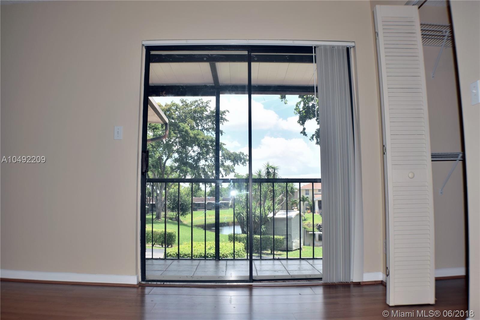 VILLAS AT WOODLAND GREENS - Residential