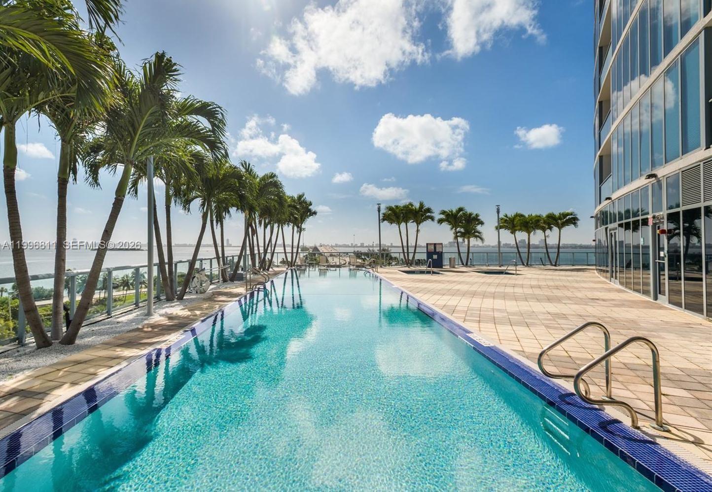 BLUE CONDO - Residential Lease