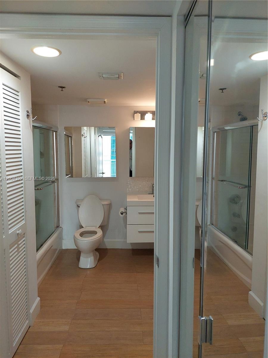 THE CLUB AT BRICKELL BAY - Residential Lease
