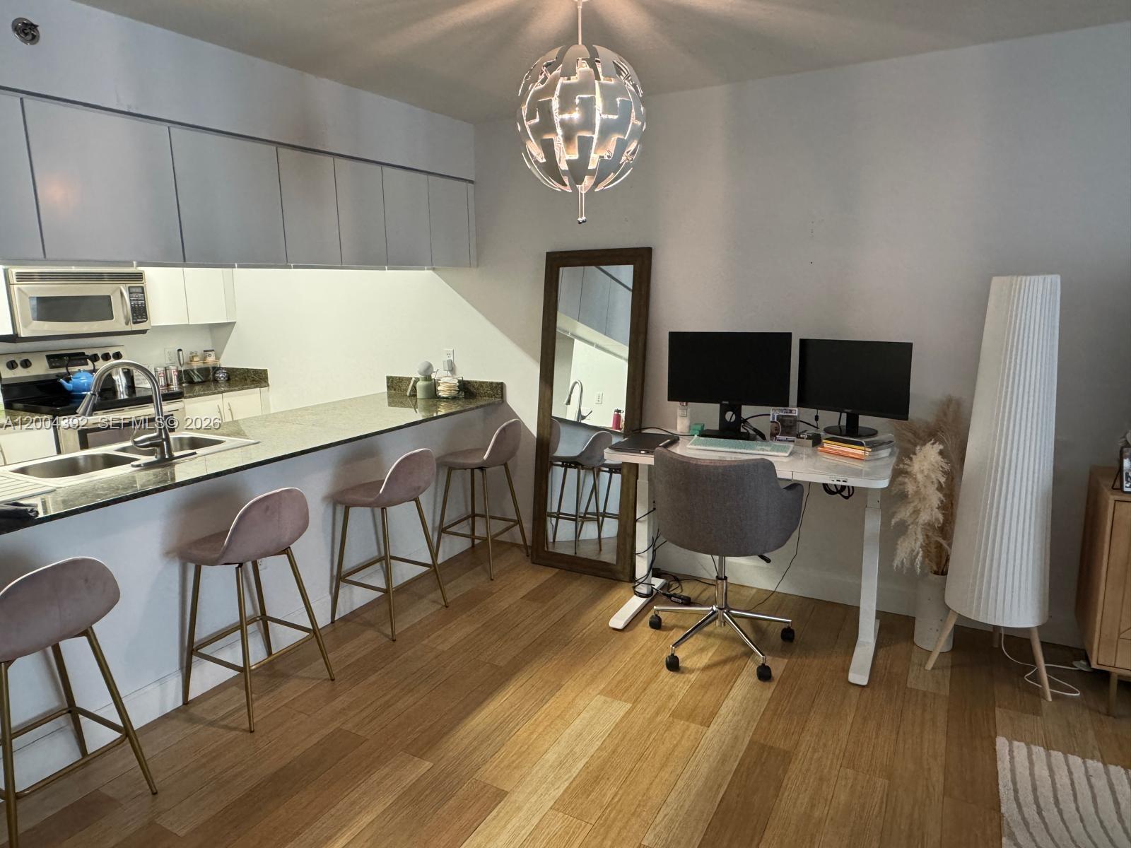 1200 N Brickell Bay Dr 1918