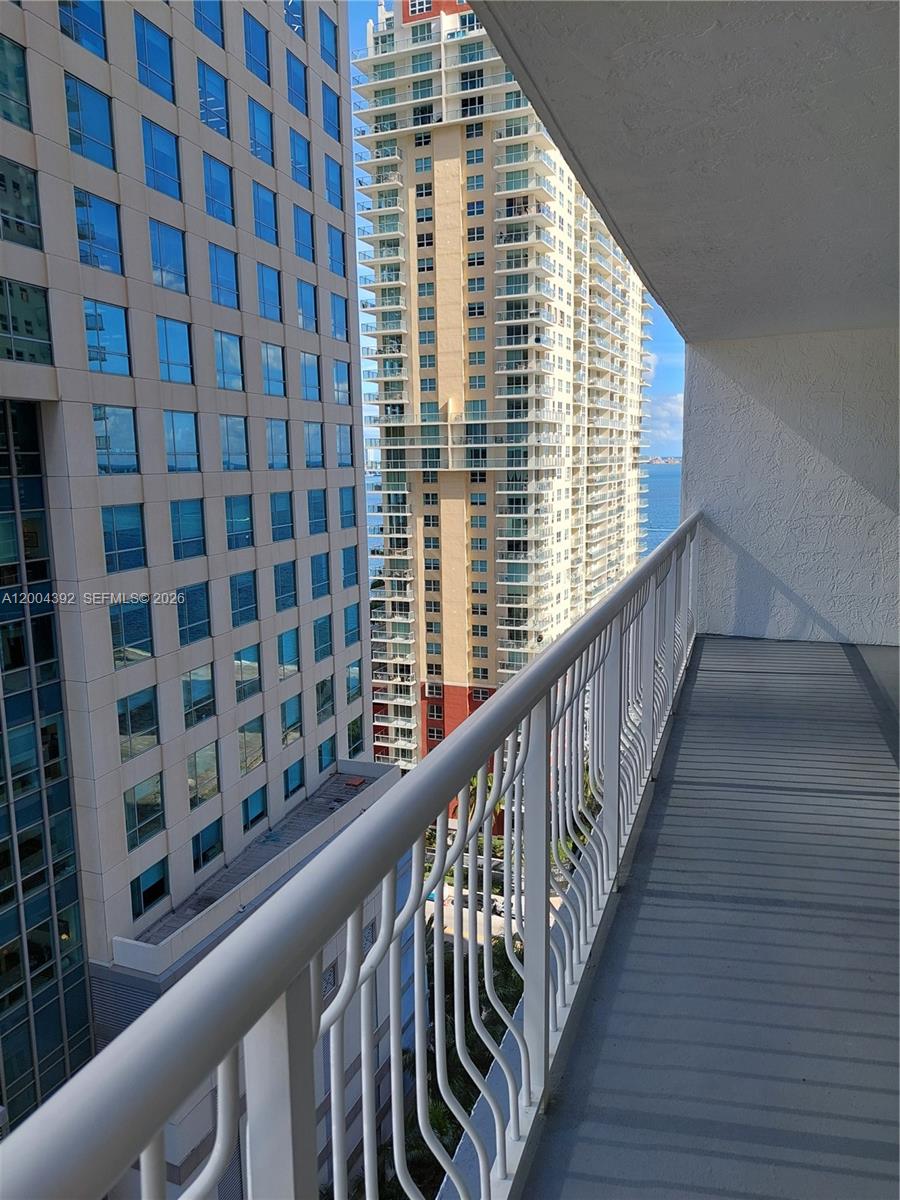 THE CLUB AT BRICKELL BAY - Residential Lease
