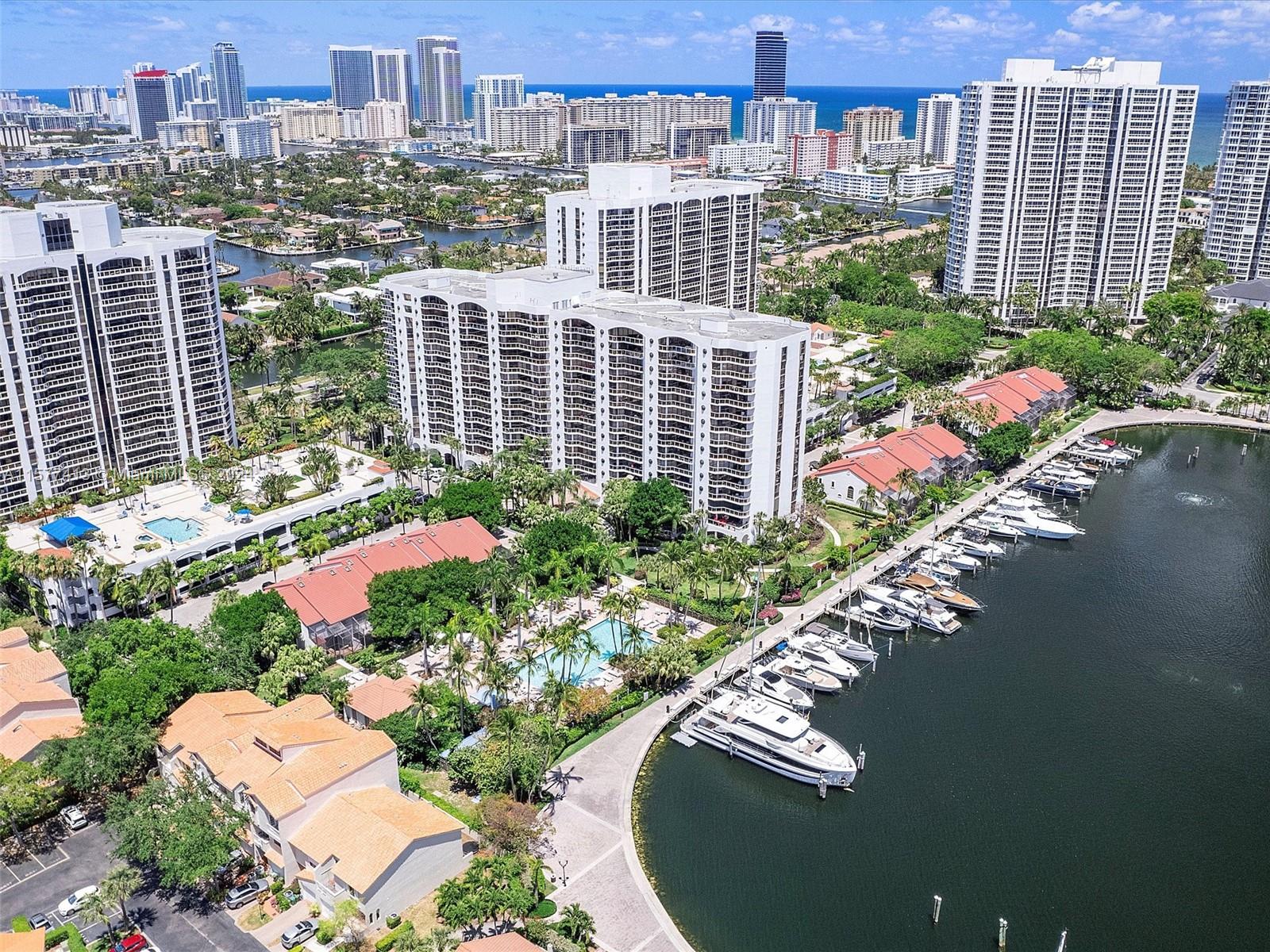 Property for Sale at 3610 Yacht Club Dr 1214, Aventura, Miami-Dade County, Florida - Bedrooms: 2 
Bathrooms: 2  - $475,000