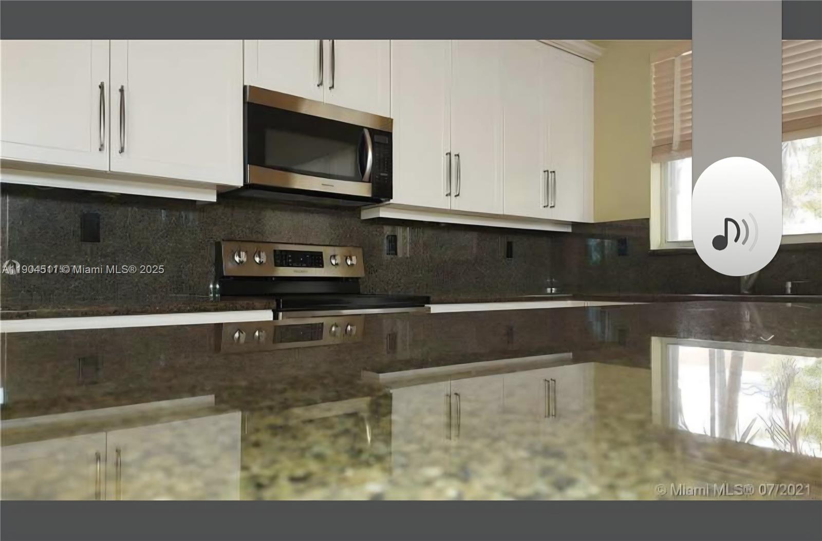 REPLAT OF COUNTRY LAKES - Residential Lease