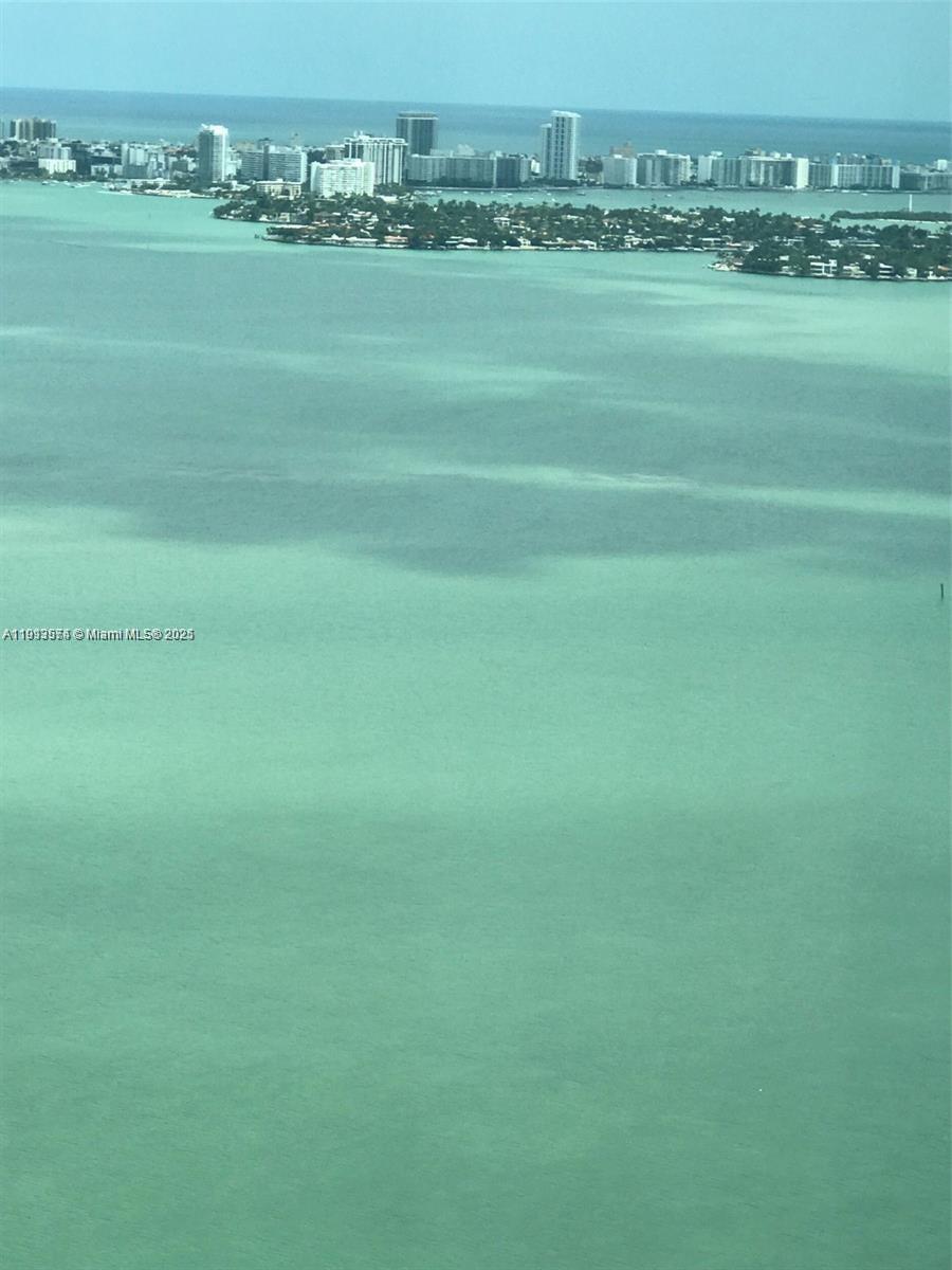 PARAISO BAY CONDO - Residential Lease