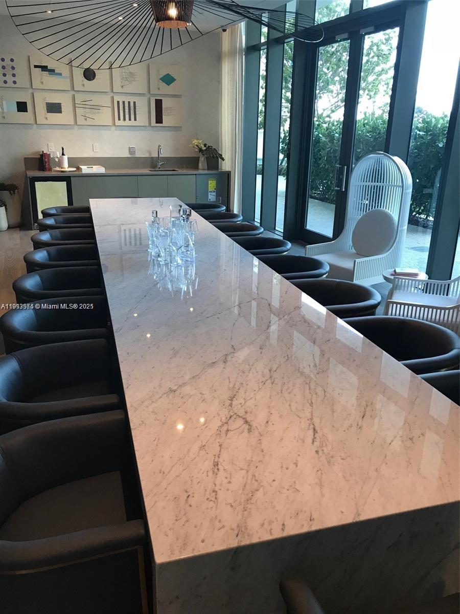 PARAISO BAY CONDO - Residential Lease