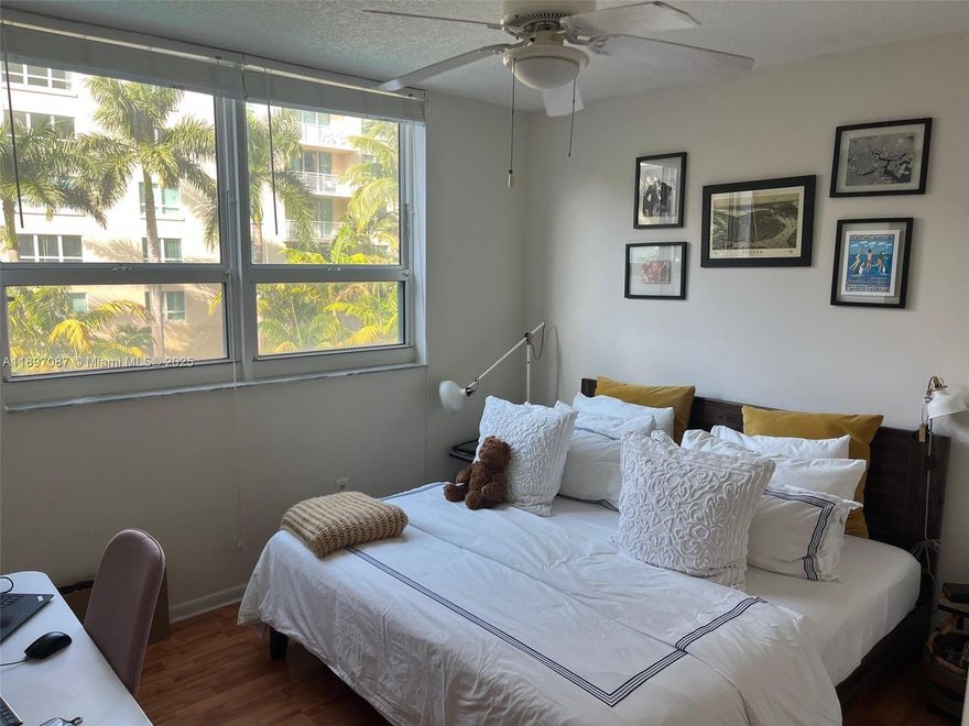 Beautiful 2 bedroom 1 bathroom at the Cite In Edgewater. New kitchen and appliances. Gym, pool, front desk, valet parking, and 24 hrs security.