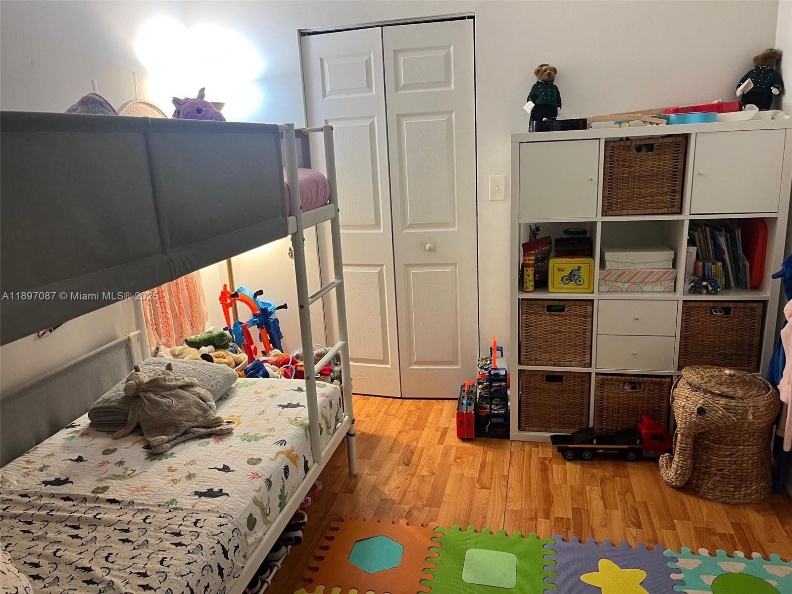 CITE CONDO - Residential Lease