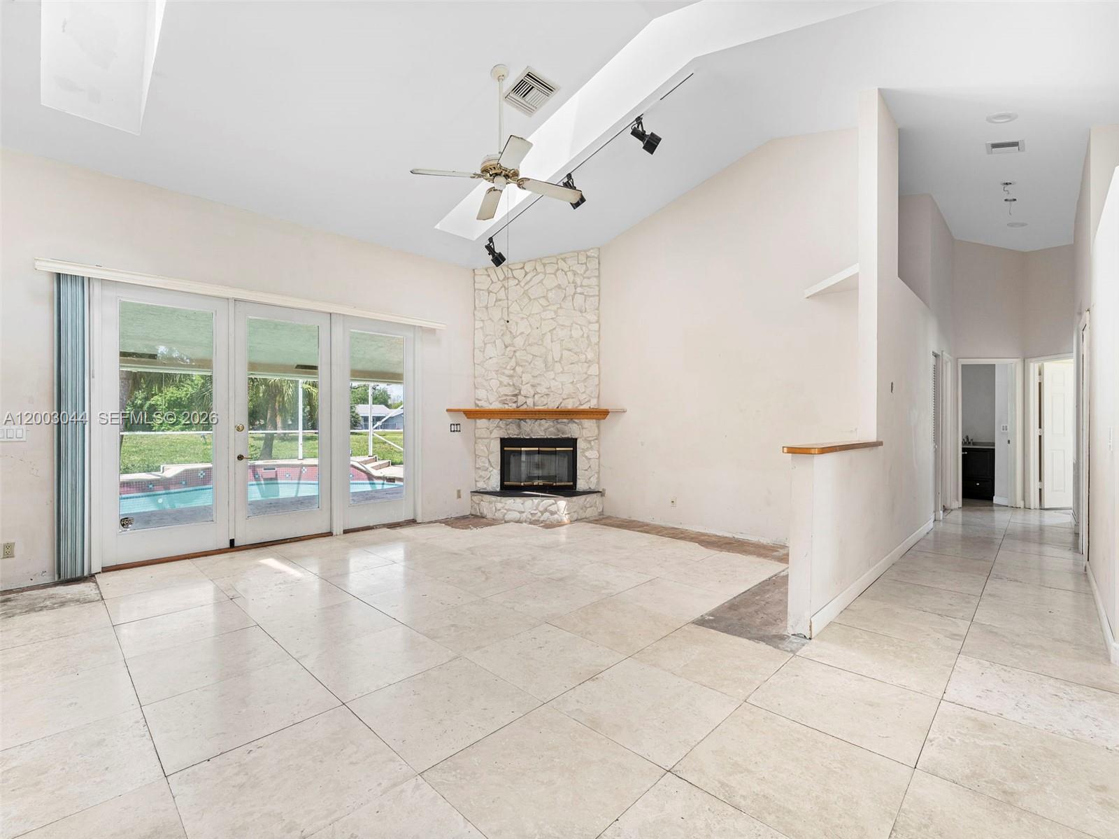 620 NW 104th Ave