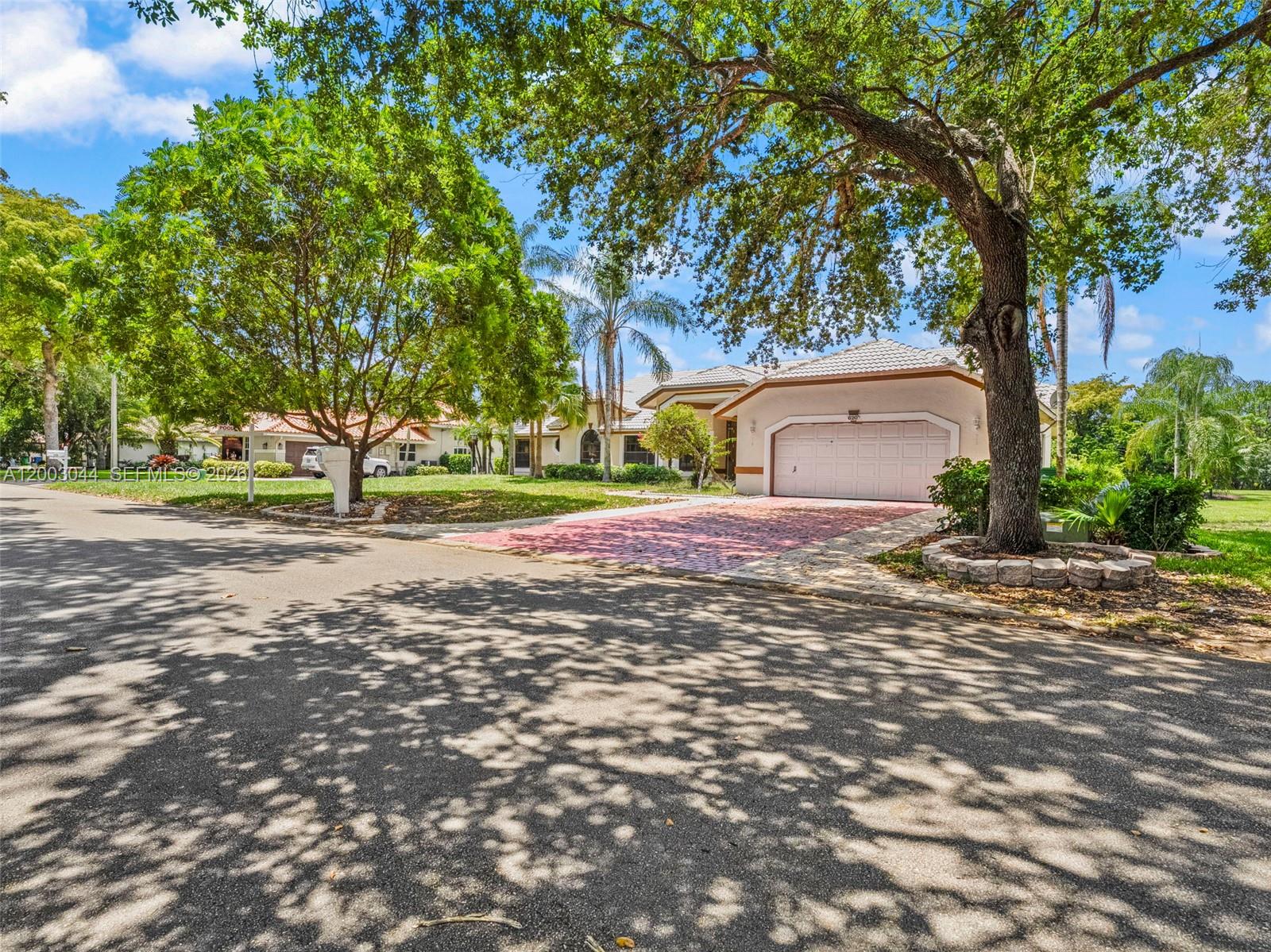 620 NW 104th Ave