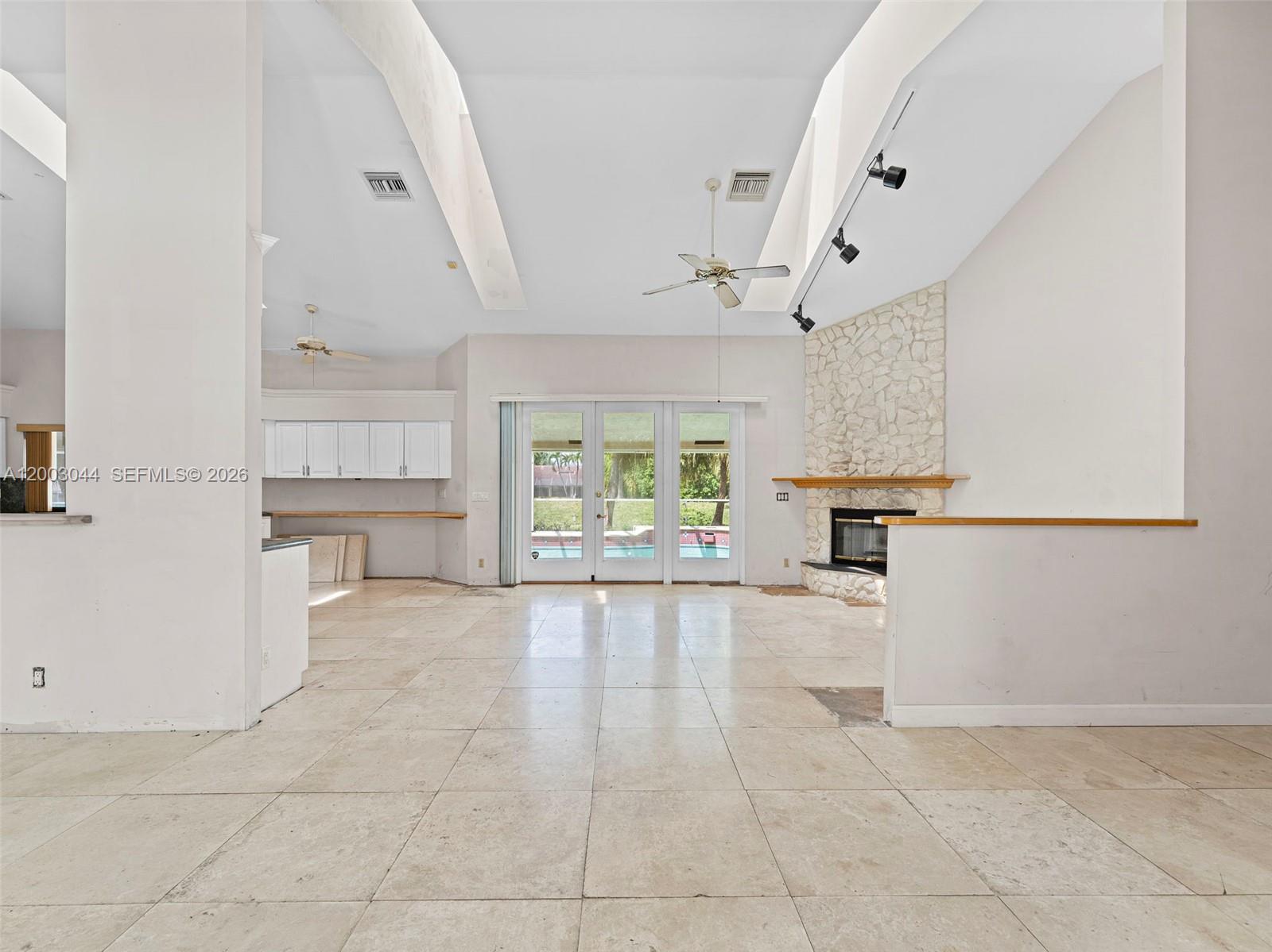 620 NW 104th Ave