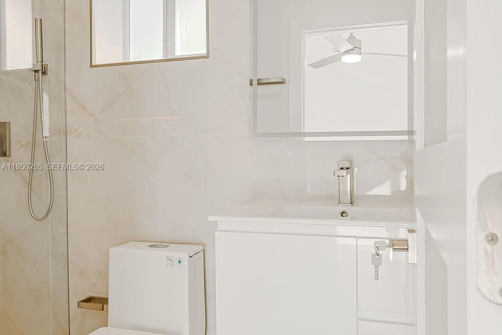 COUNTRY CLUB ESTATES SEC - Residential