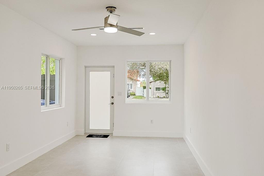 COUNTRY CLUB ESTATES SEC - Residential