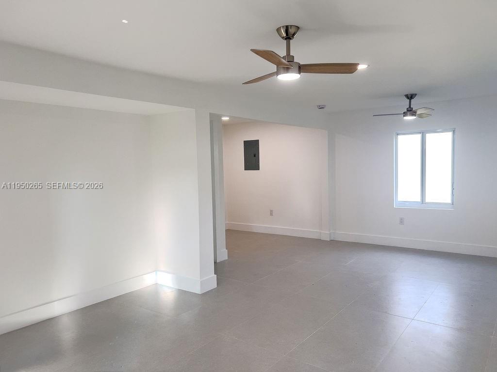 COUNTRY CLUB ESTATES SEC - Residential