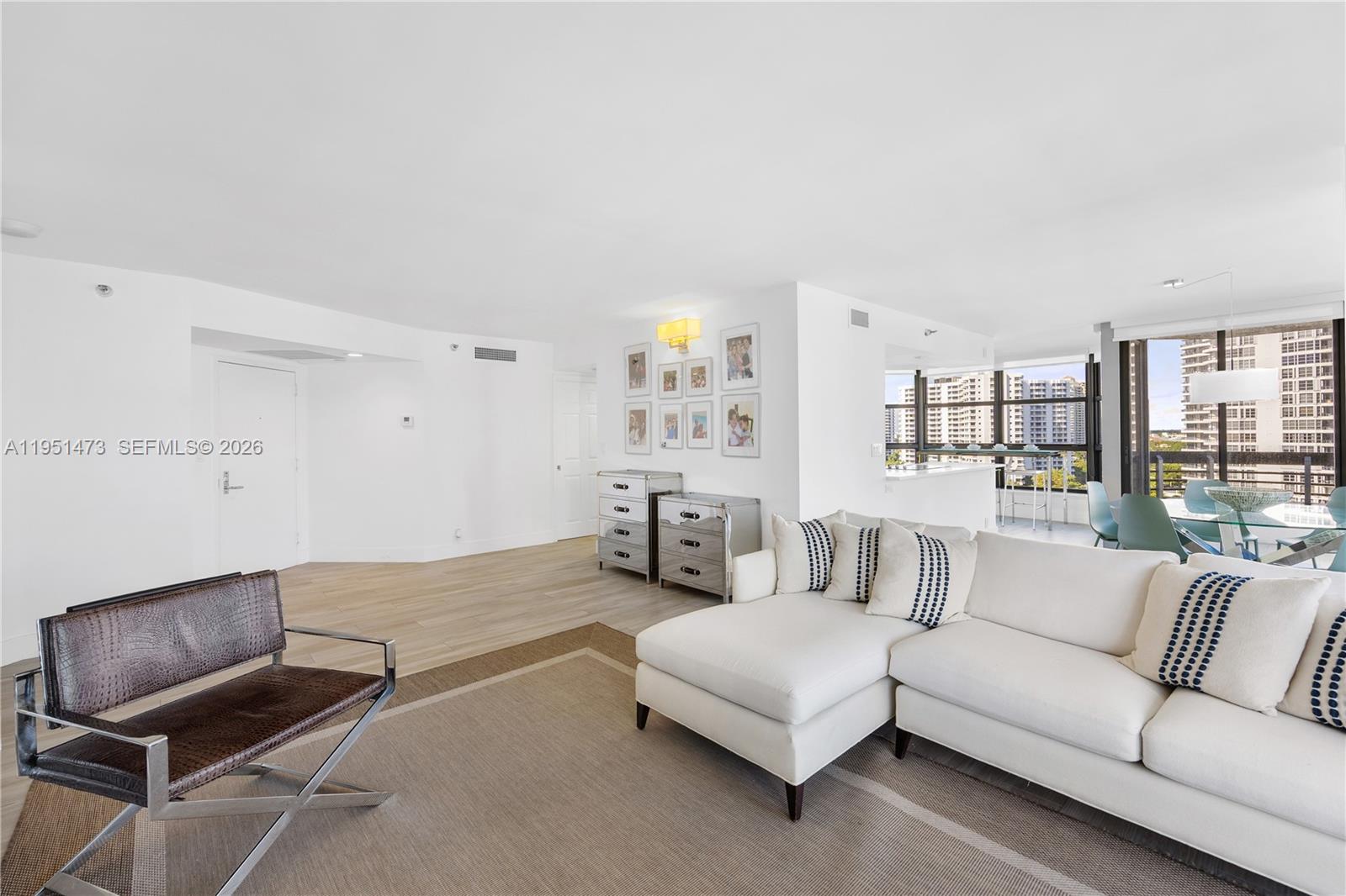 MYSTIC POINTE TOWER 500 C - Residential