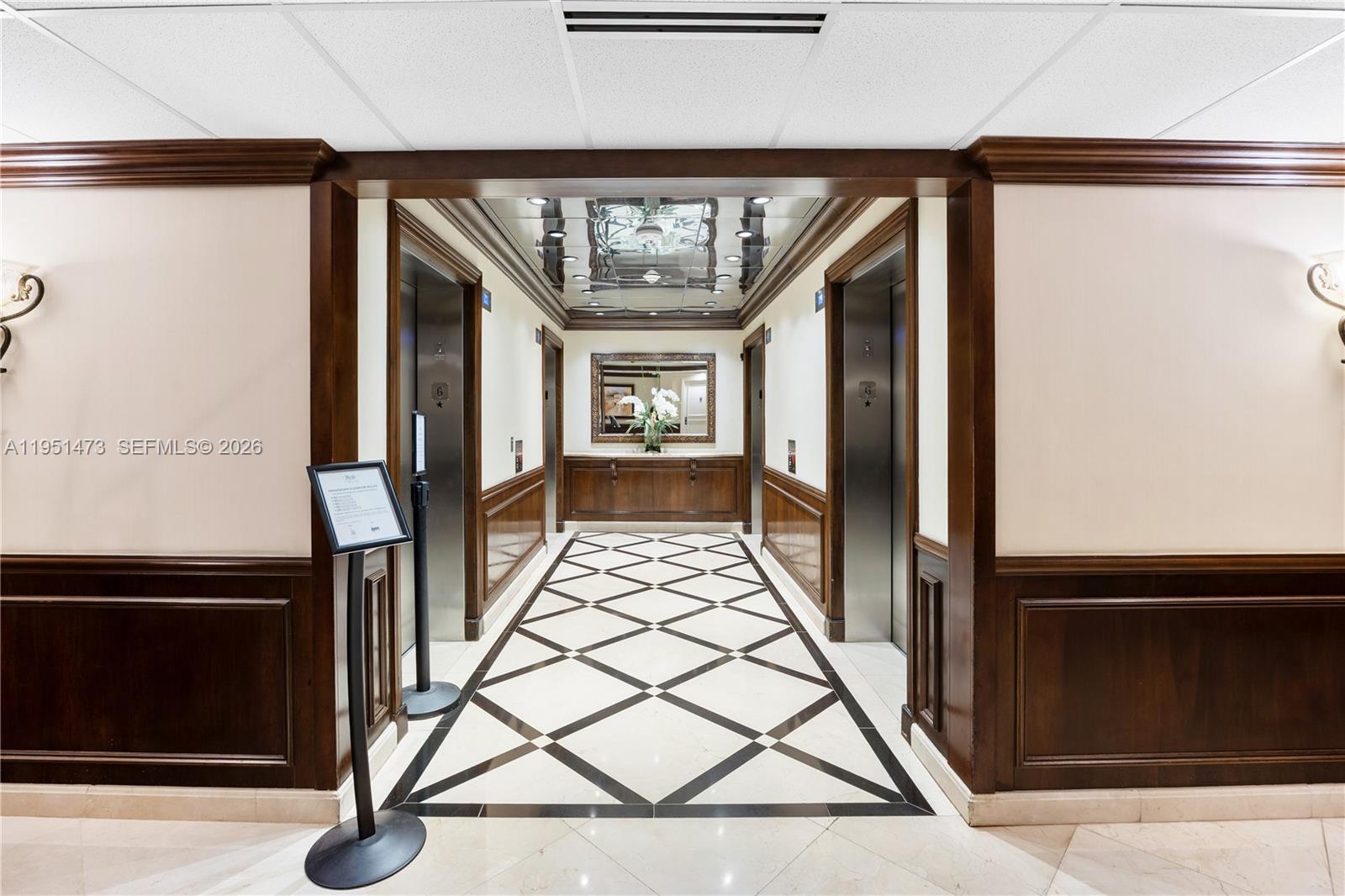 MYSTIC POINTE TOWER 500 C - Residential