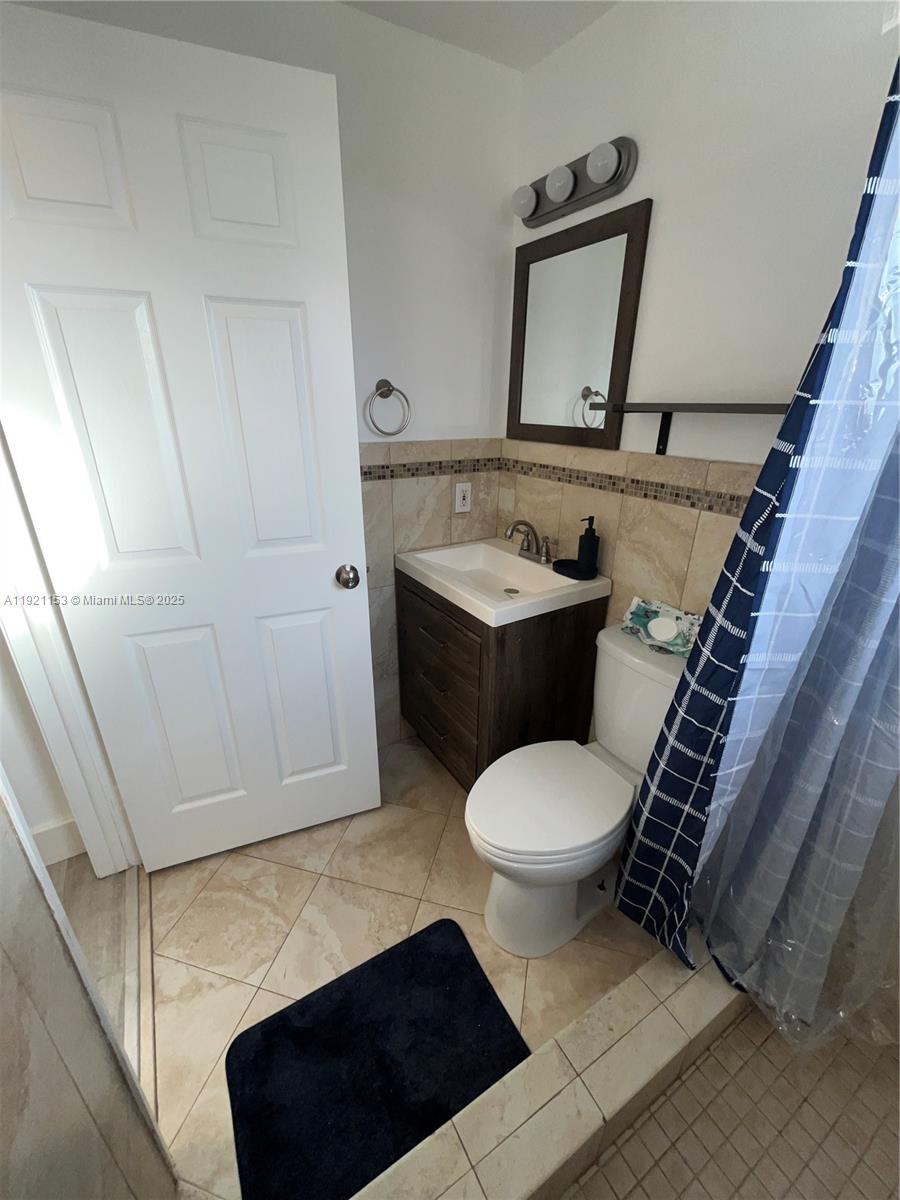 SEA CREST CONDO - Residential Lease