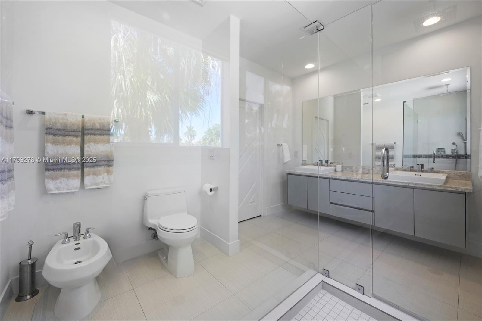 NORTH BAY ISLAND - Residential Lease
