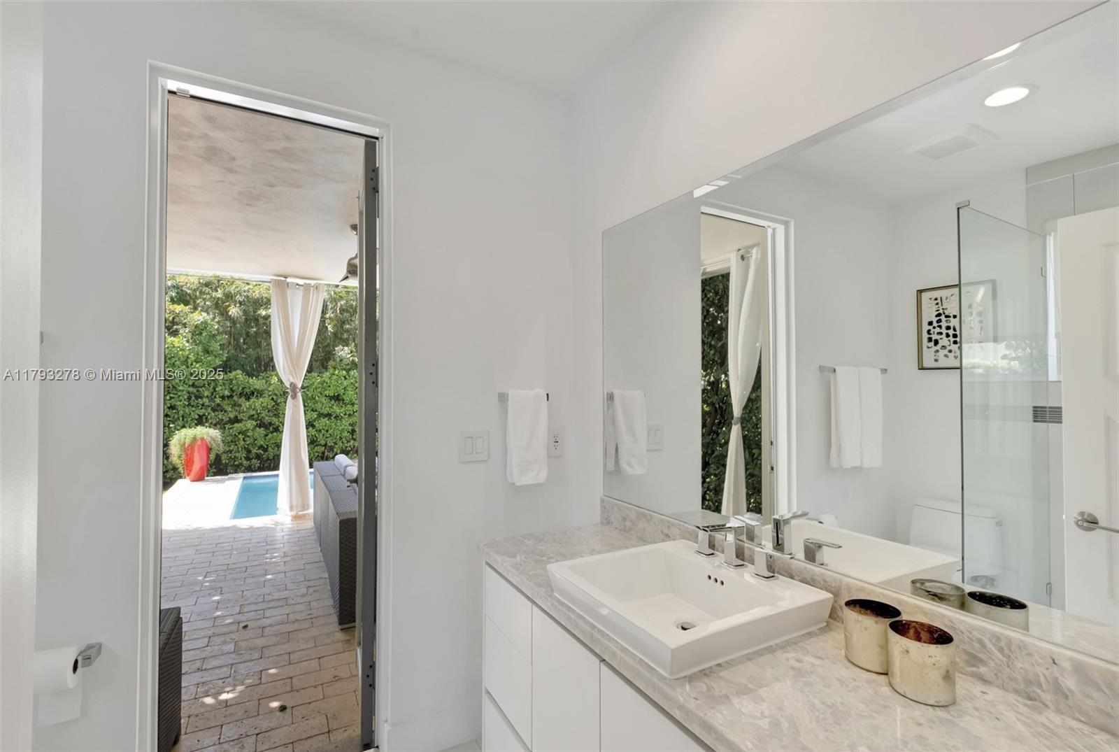 NORTH BAY ISLAND - Residential Lease
