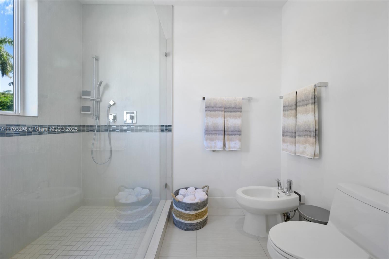 NORTH BAY ISLAND - Residential Lease