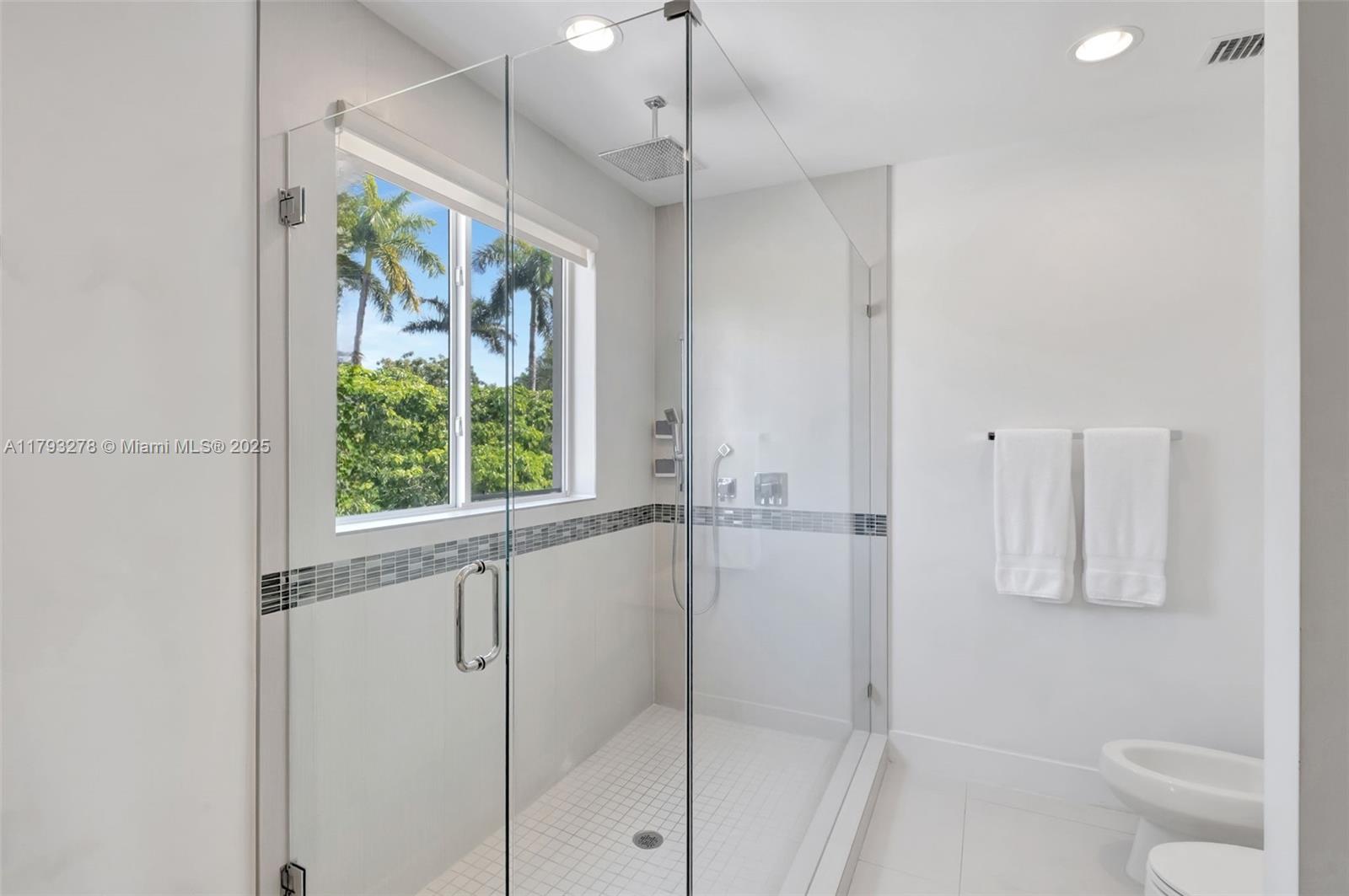NORTH BAY ISLAND - Residential Lease