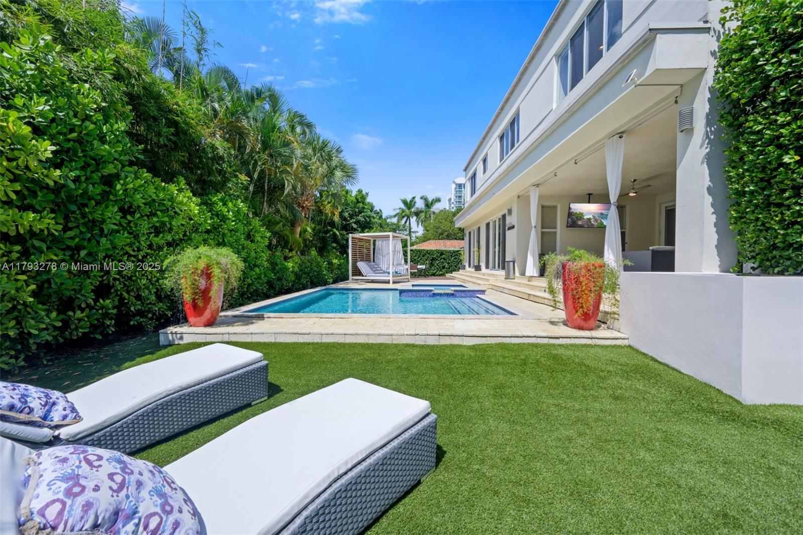 NORTH BAY ISLAND - Residential Lease