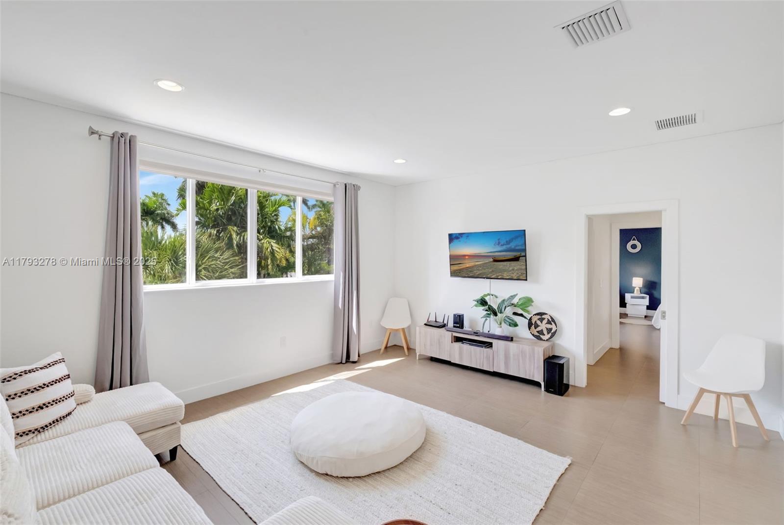 NORTH BAY ISLAND - Residential Lease