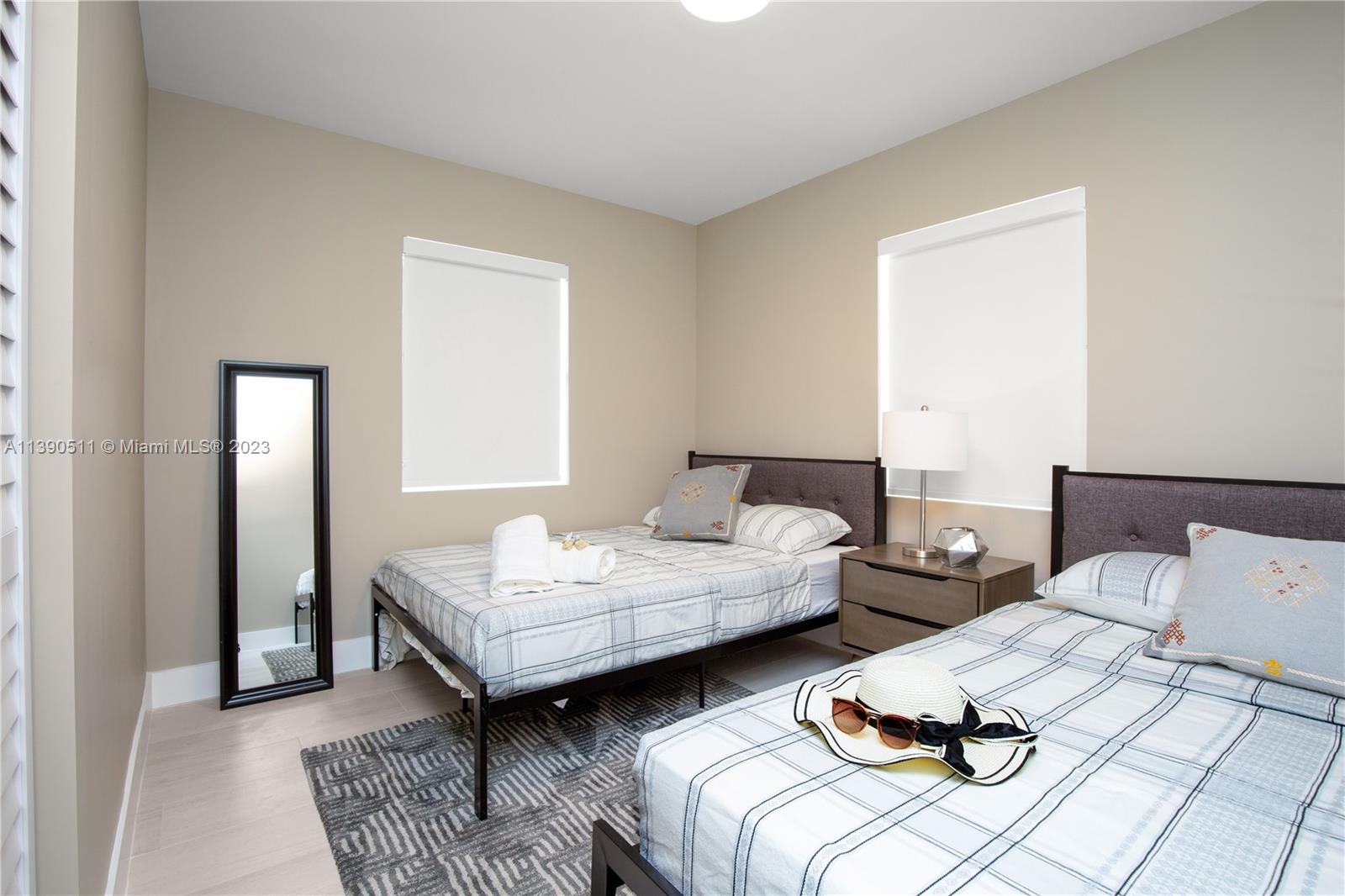 TAMIAMI ACRES PLAN 2 - Residential Lease