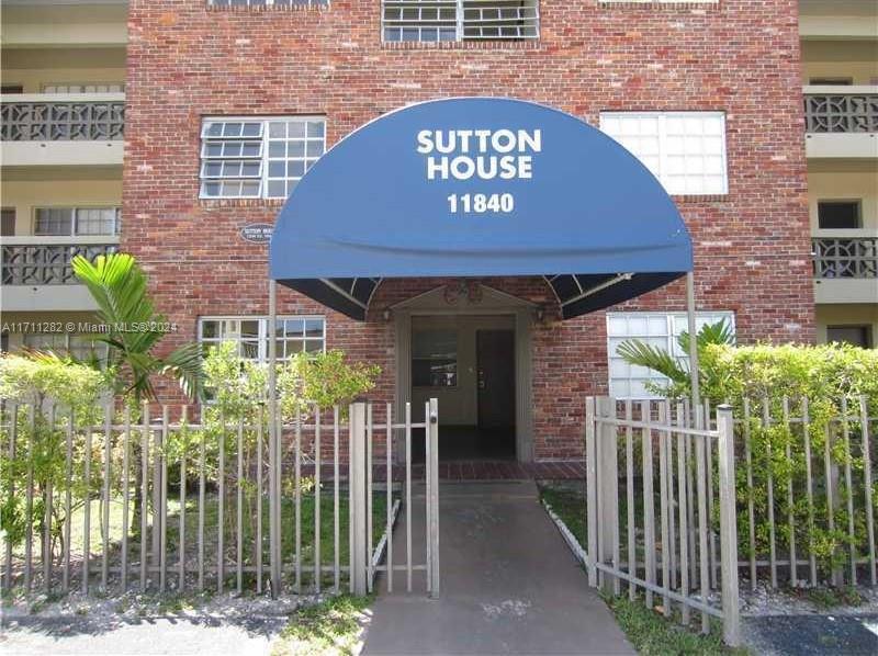 Property for Sale at 11840 Ne 19th Dr 21, North Miami, Miami-Dade County, Florida - Bedrooms: 2 
Bathrooms: 2  - $270,000