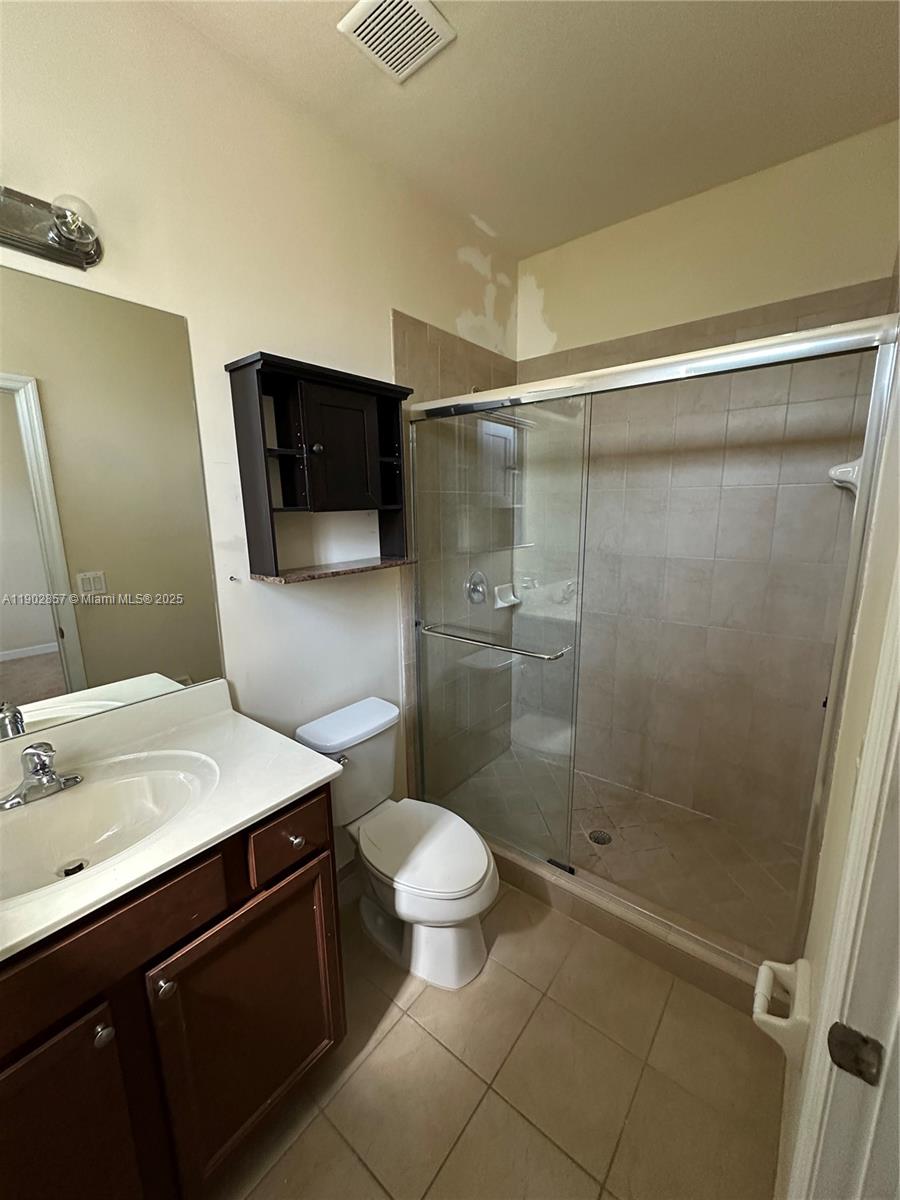 BELLAGIO VILLAS - Residential Lease