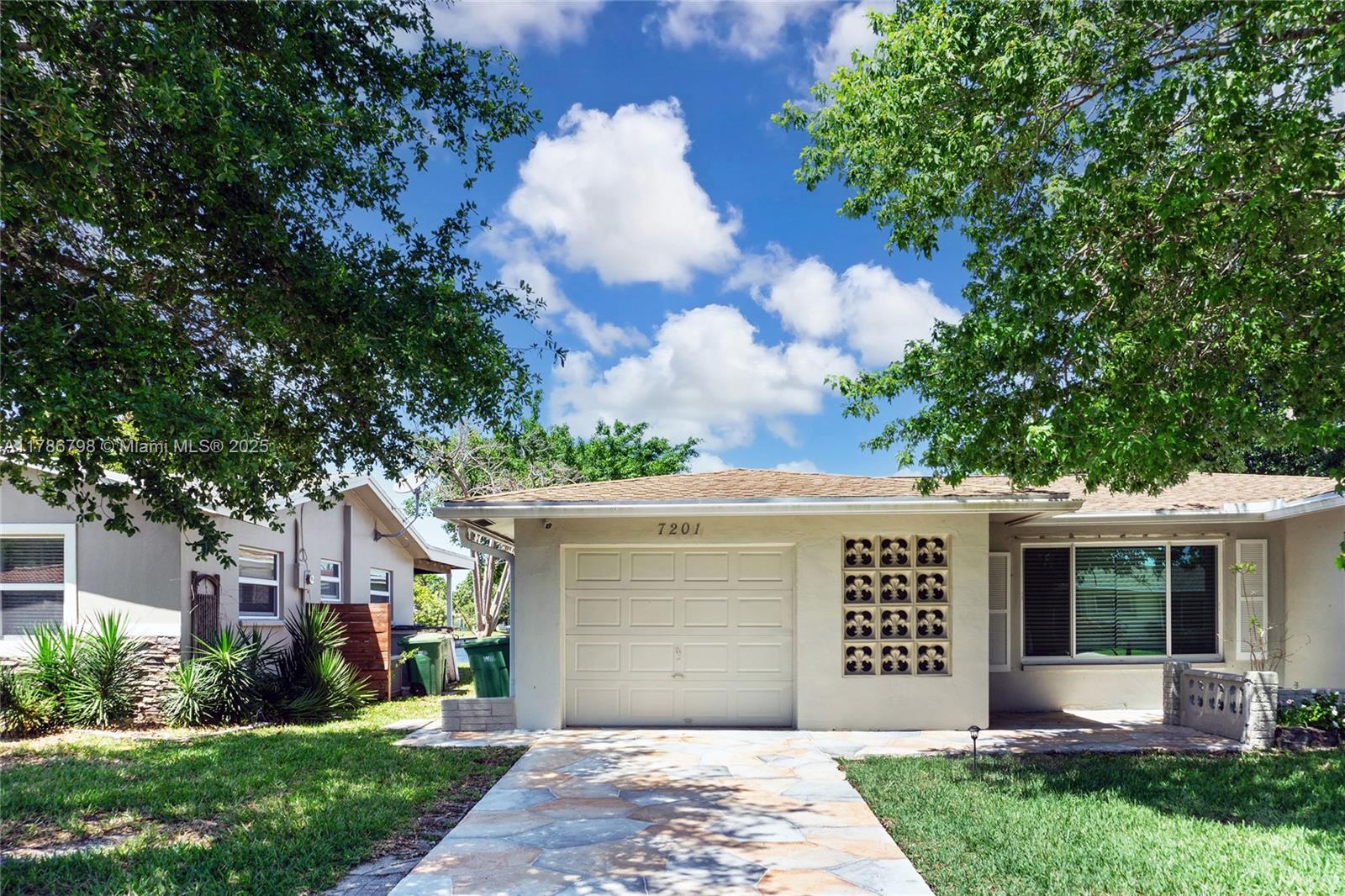 7201 NW 57th Ct