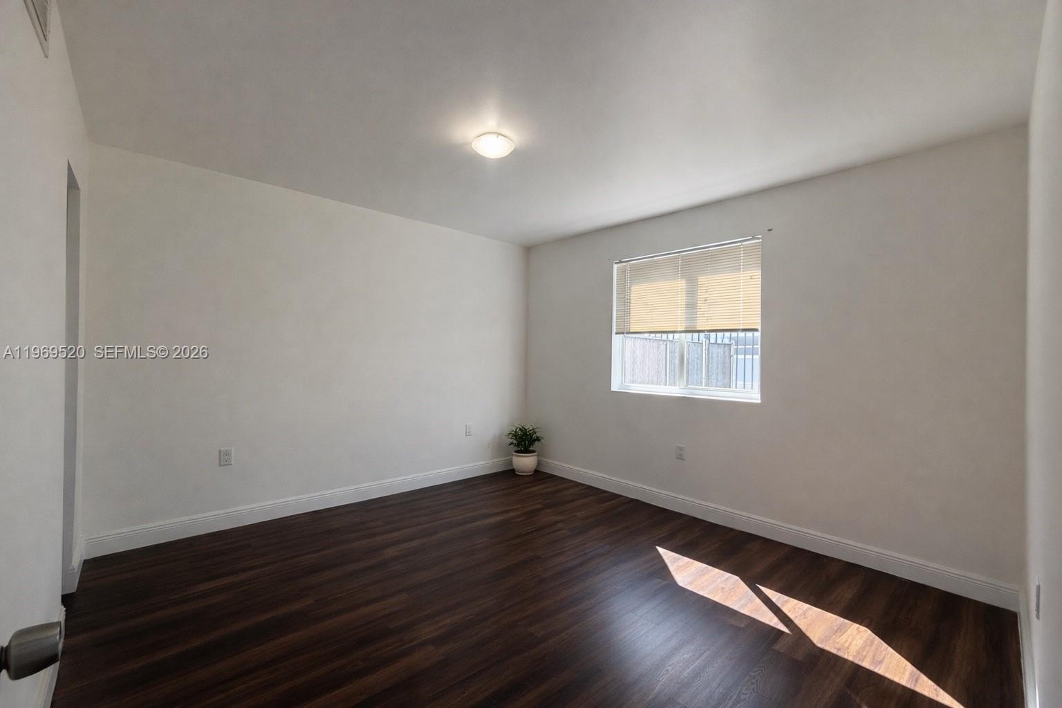 MIAMI NORTH - Residential Lease