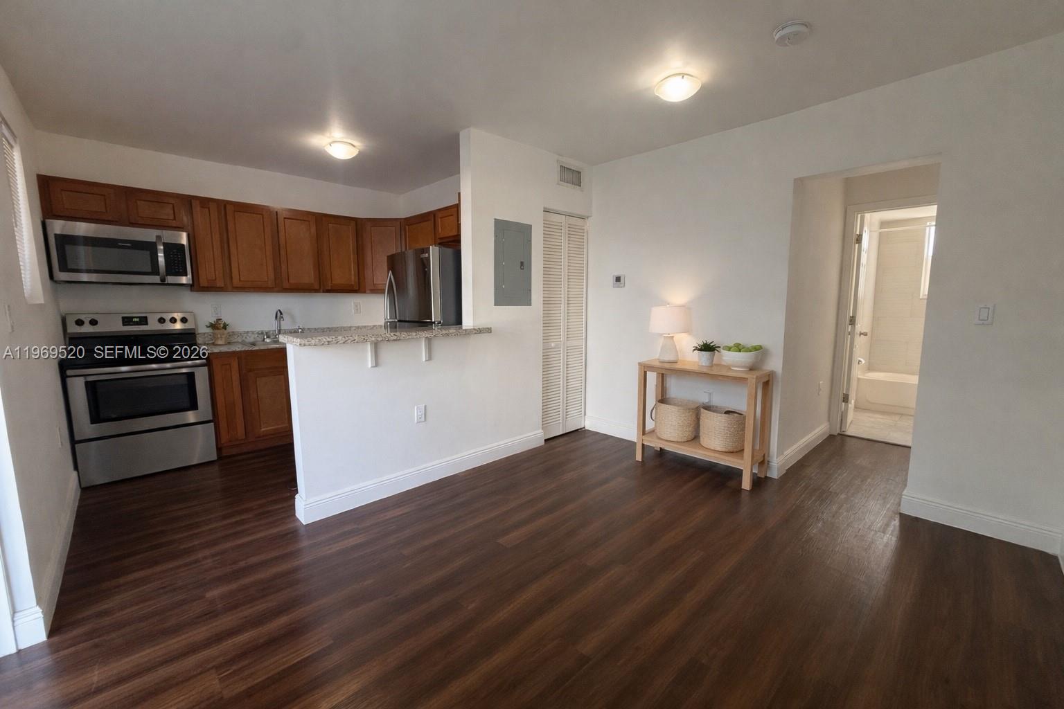 MIAMI NORTH - Residential Lease