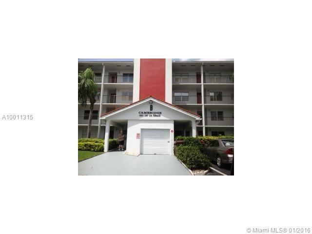 VERY WELL KEPT UNIT WITH GREAT GOLF COURSE & LAKE VIEW! 1BED/1.5BATH. WASHER & DRYER INSIDE UNIT. A MUST SEE! WALKING DISTANCE FROM CLUB HOUSE. Relax with beautiful views from your tranquil balcony. Enjoy all the wonderful amenities Century Village has to offer. 55 and over community.