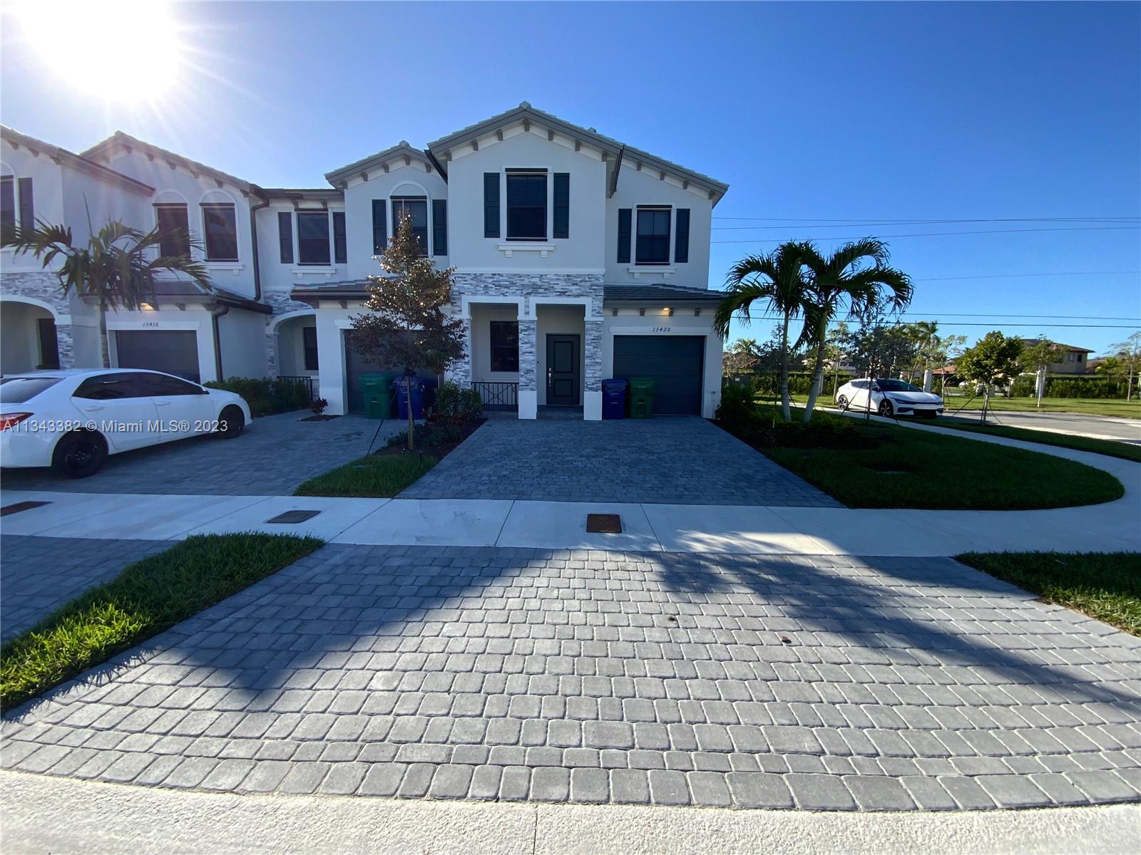 PINE ISLE - Residential Lease
