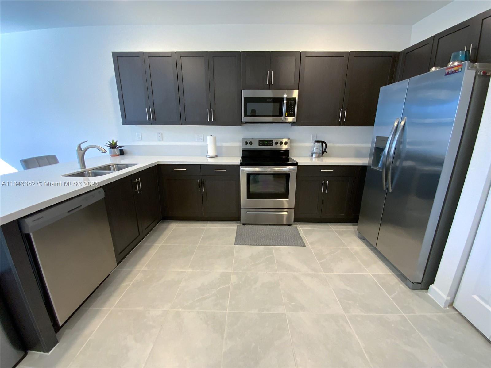 PINE ISLE - Residential Lease